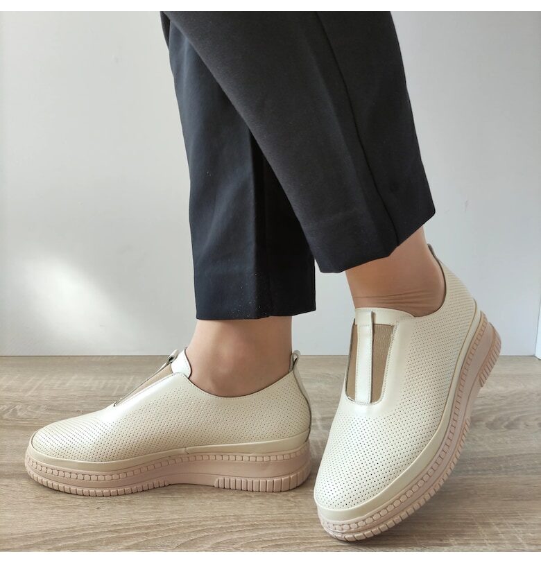 Ежедневни дамски обувки  3260-3 Beige - Бежови - Бежов PERLLA