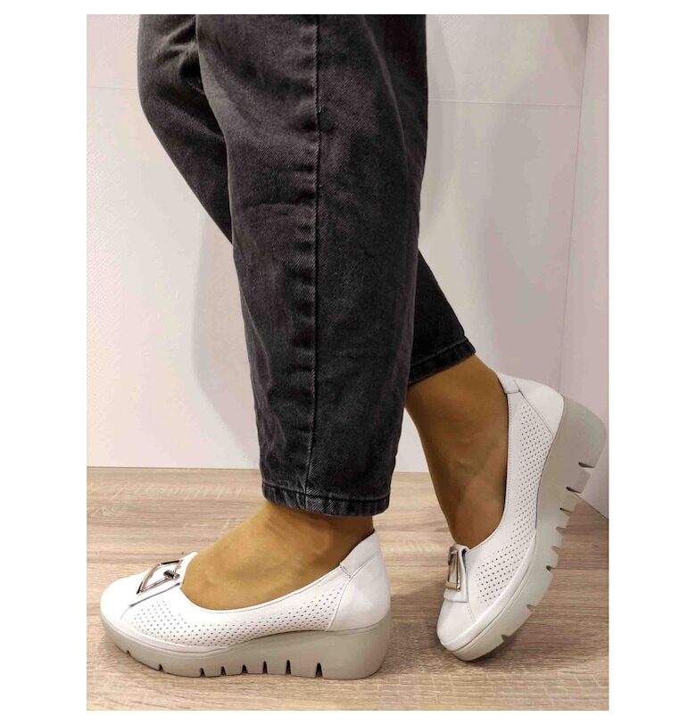 Ежедневни дамски обувки  5356 White - Бяло - Бял ANNA VIOTTI