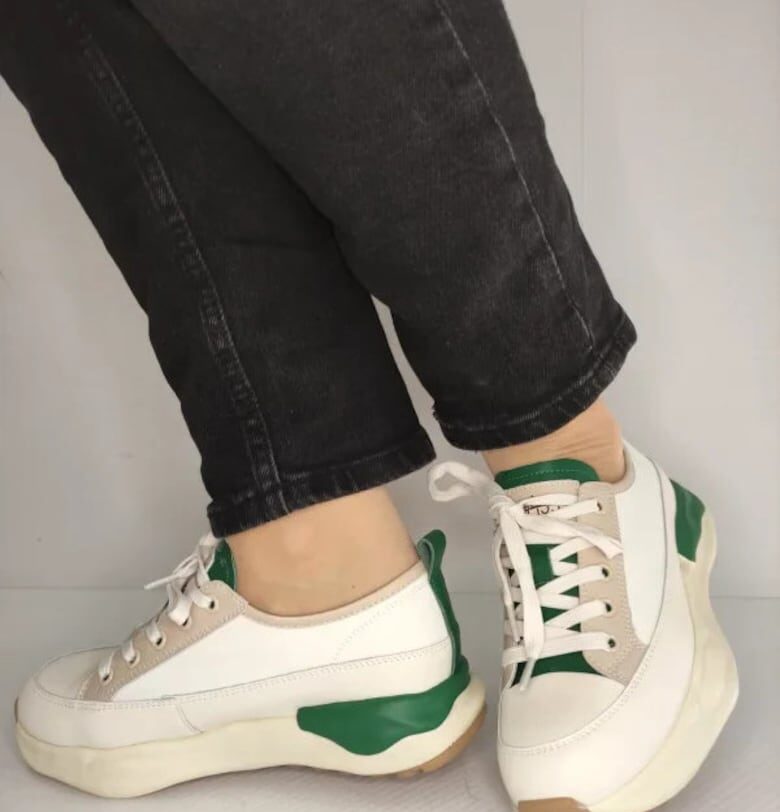 Ежедневни дамски обувки  60006C 97-N Кремави със зелено - Кремави - Крем Pass