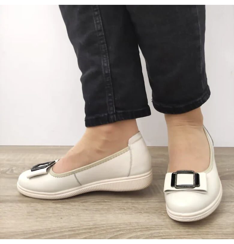 Ежедневни дамски обувки  A130 Бежови - Бежов FORMAZIONE