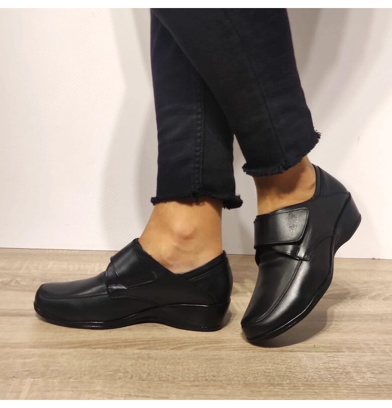 Ежедневни дамски обувки Nicolis - Черен FRANCO GERARDO