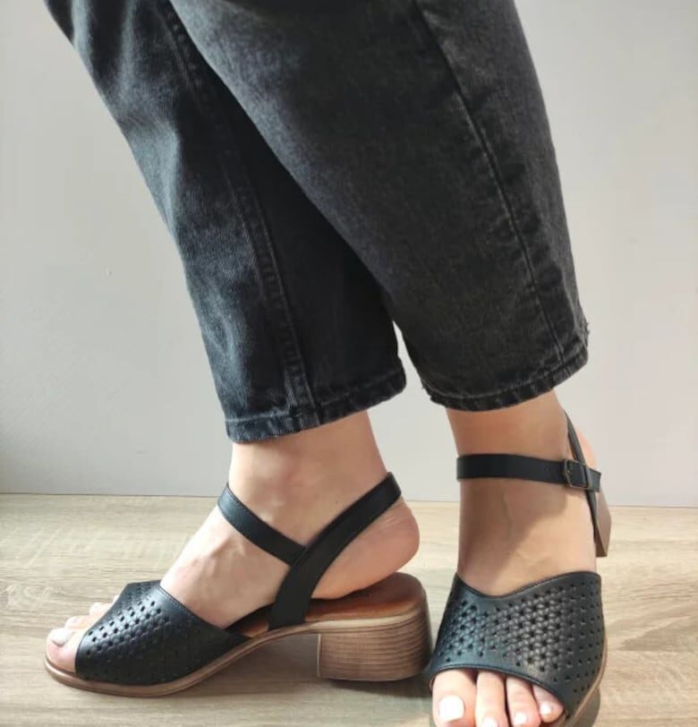 Ежедневни дамски сандали  160028B 01-N Черни - Черно - Черен Pass