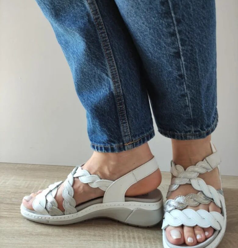 Ежедневни дамски сандали  18005At Azores 13-N Сребрист - Бял - Бял Suave