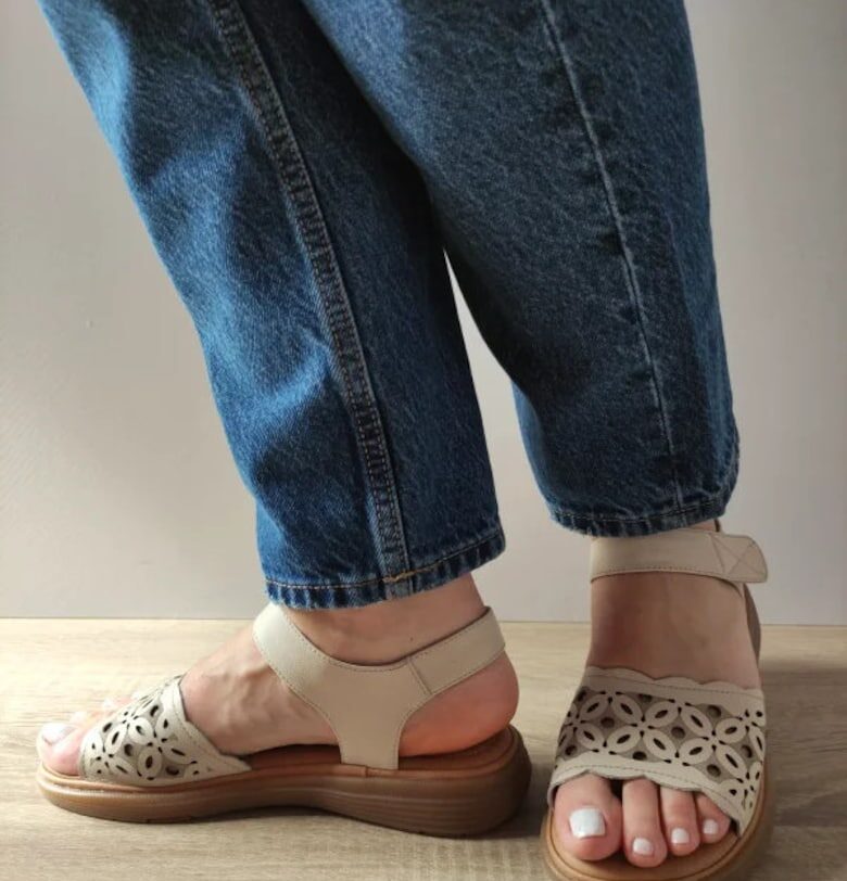 Ежедневни дамски сандали  33177 Бежови - Бежови - Бежов FORMAZIONE