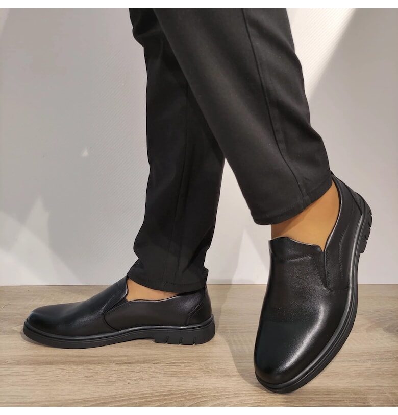 Ежедневни мъжки обувки  17011 - черни - Черен Mels