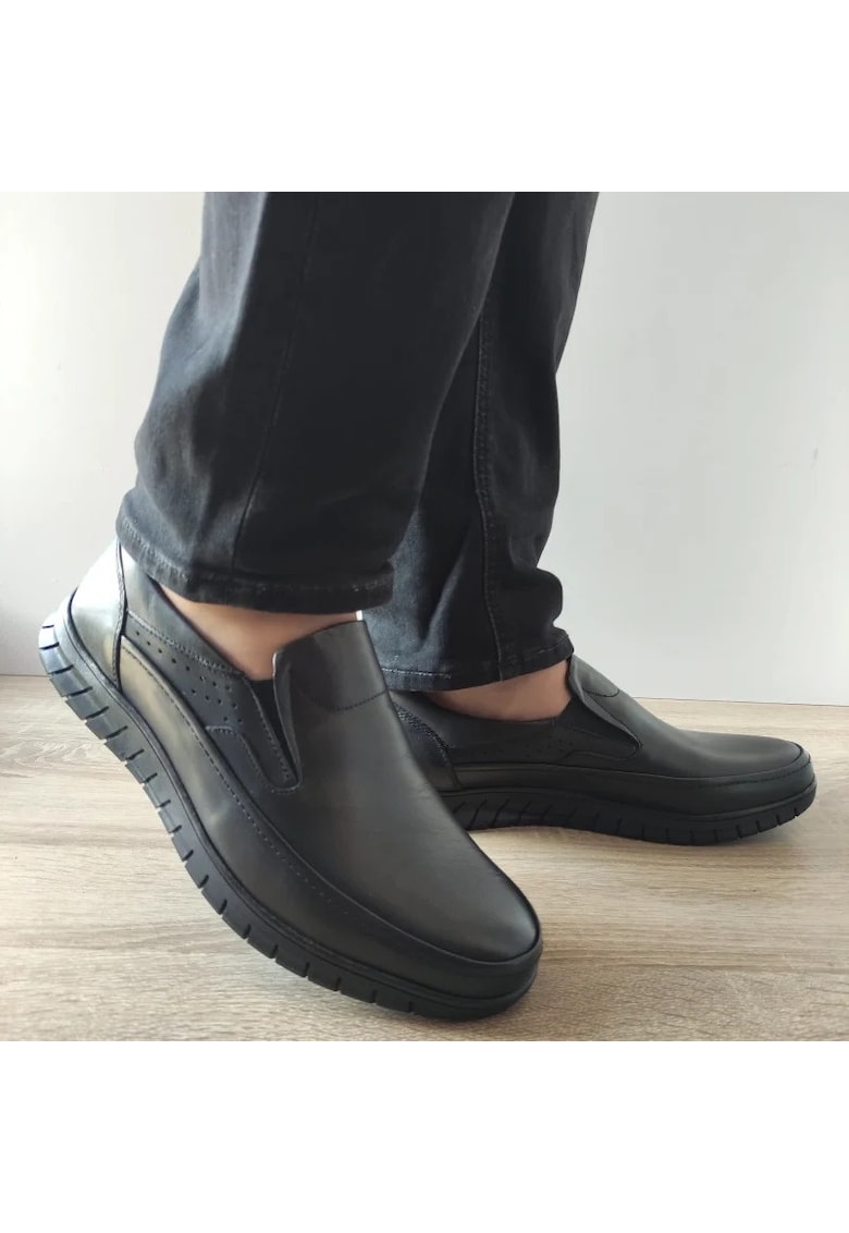 Ежедневни мъжки обувки B64-9641 Black - Черни - Черен GORETTI