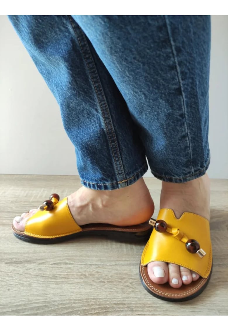 Ежедневно дамско сабо 70448 08-N Жълти - Жълт - Жълт Pass