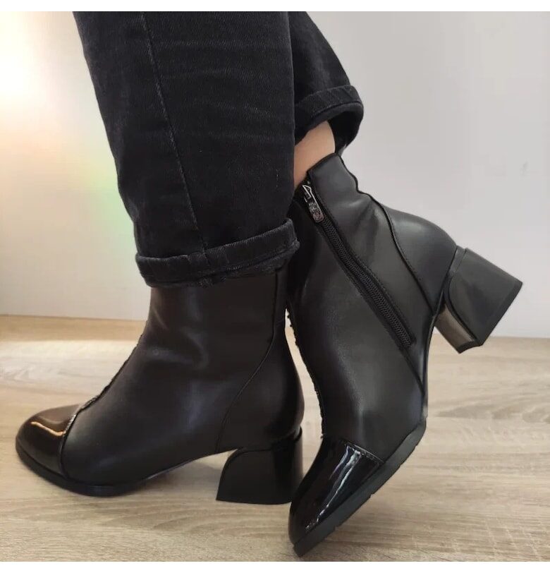 Елегантни дамски боти  50009 01-N черни + лак - черни - Черен Epica