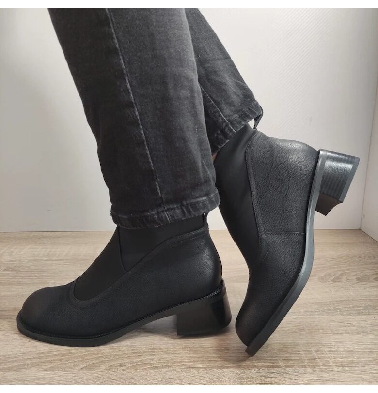 Елегантни дамски боти  B21-1 - Черен FORMAZIONE