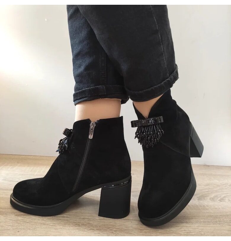 Елегантни дамски ботуши  350012 01-I черен велур - черни - Черен Epica