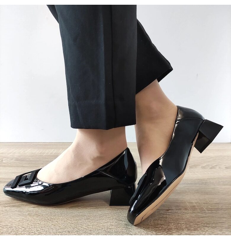 Елегантни дамски обувки  1011-1062 Black Lacquer - Черен лак - Черен FORMAZIONE