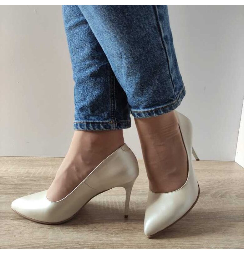 Елегантни дамски обувки  3527 Beige Mother of Perl - Бежови - Бежов Antonio