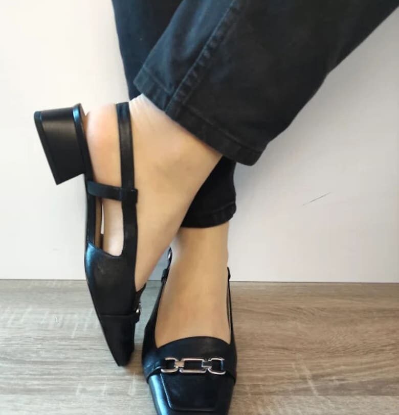 Елегантни дамски сандали  29501-44 Черни Caprice