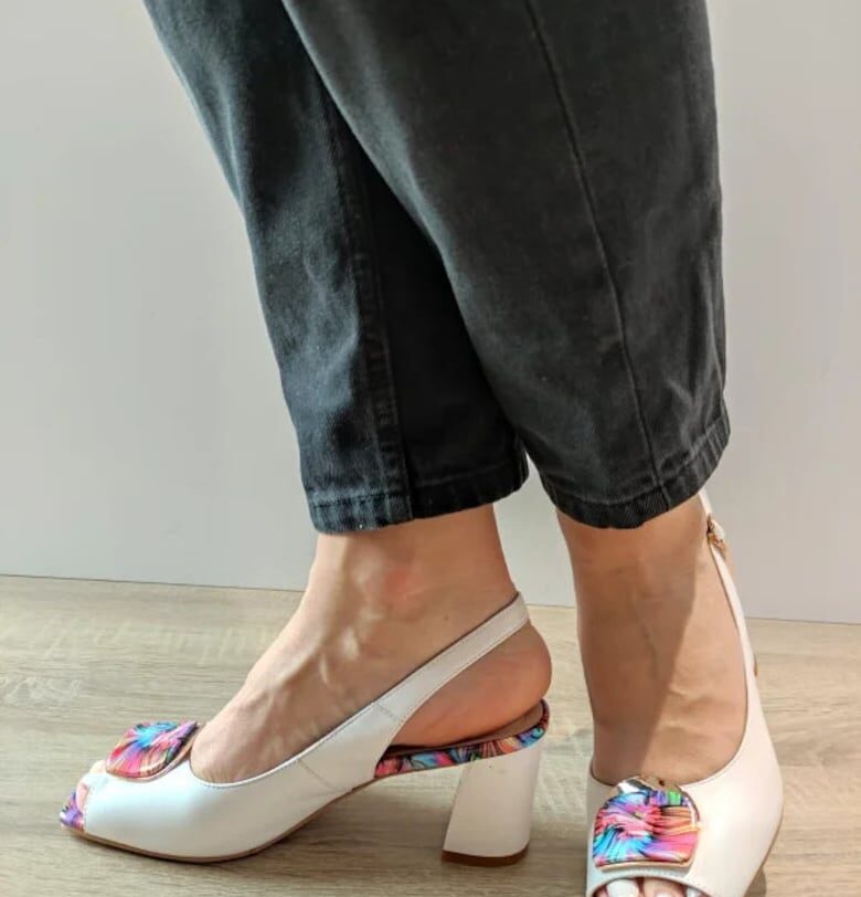 Елегантни дамски сандали  360007A 13-N бели - Бял Epica