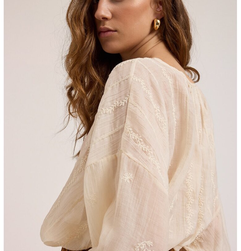 Ефирна блуза с лиосел - Крем Motivi