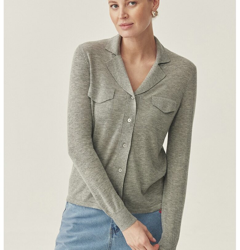 Жилетка с вълна с копчета - Светло сив Tatuum