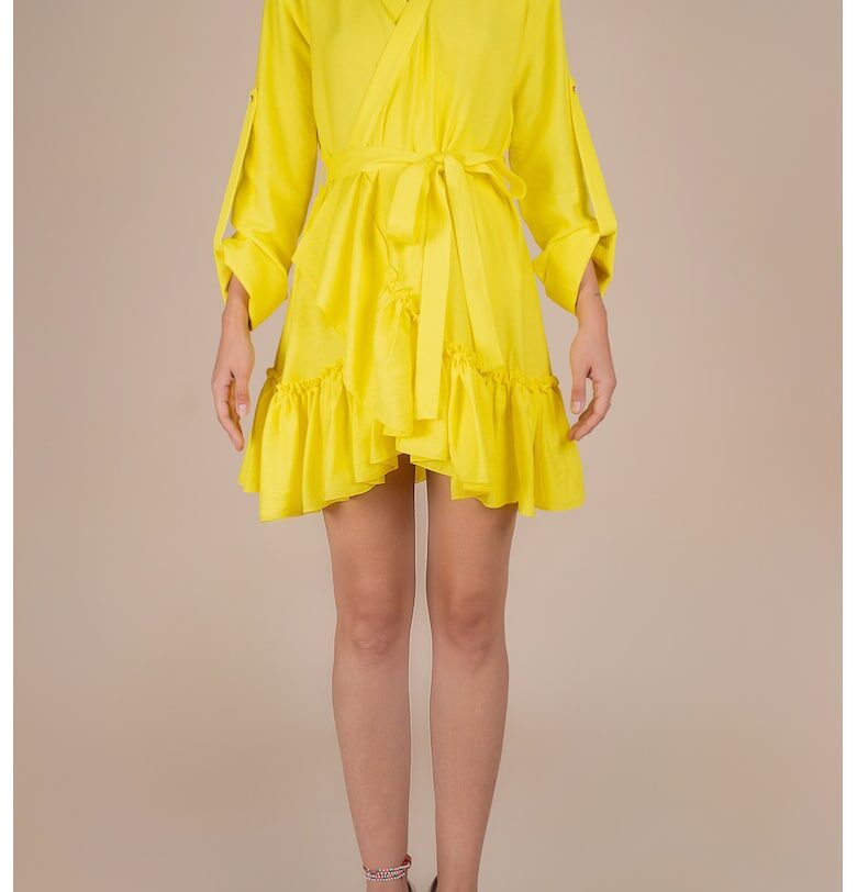 Жълта рокля с широки маншети и волани Monarh design
