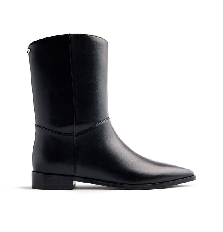 Заострени боти от еко кожа - Черен Gioseppo