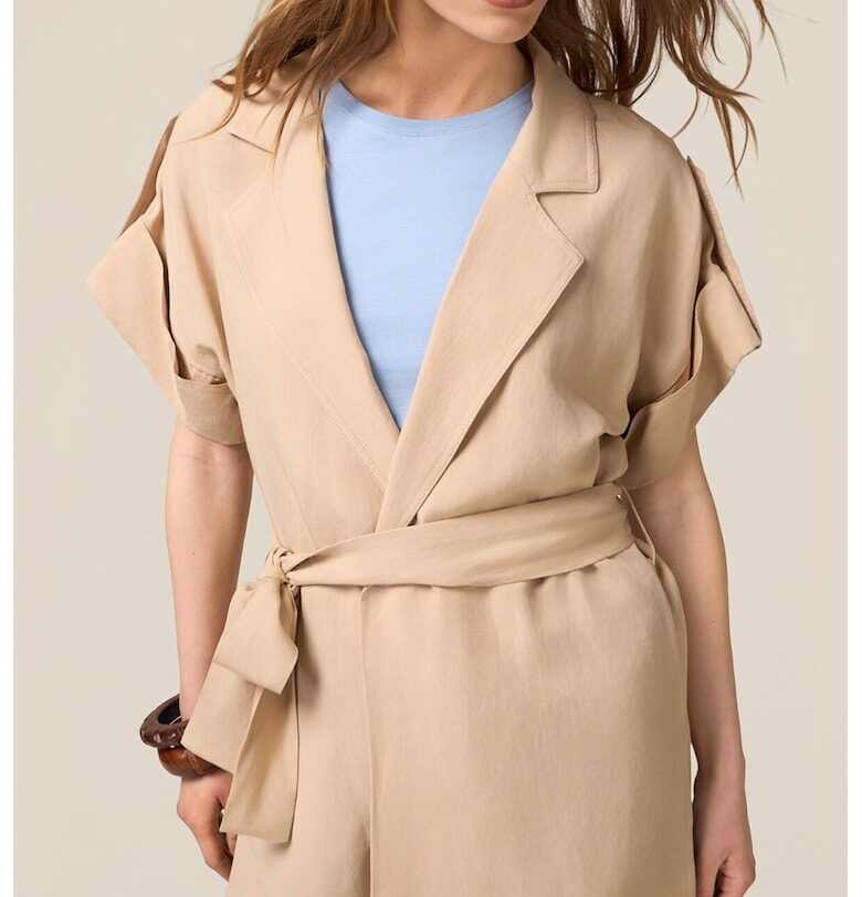 Застъпена жилетка с колан - Светло бежово Oltre