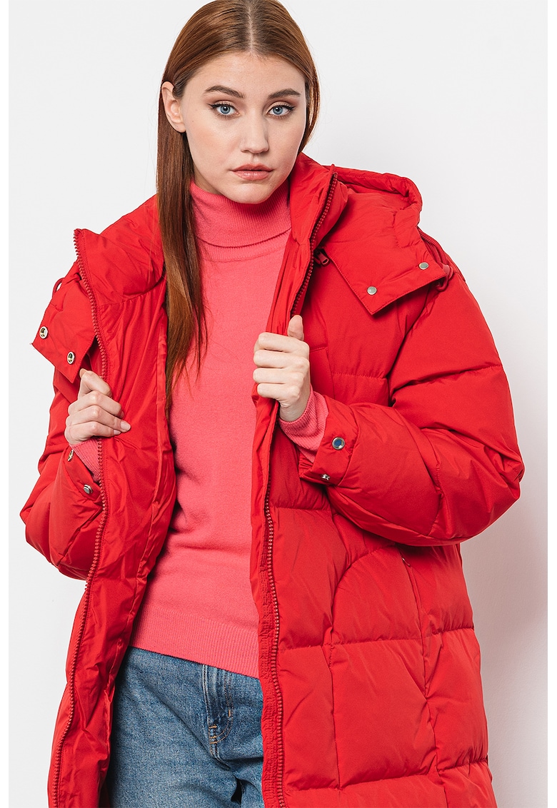 Зимно пухено яке Ben с отделяща се качулка - Червен United Colors of Benetton