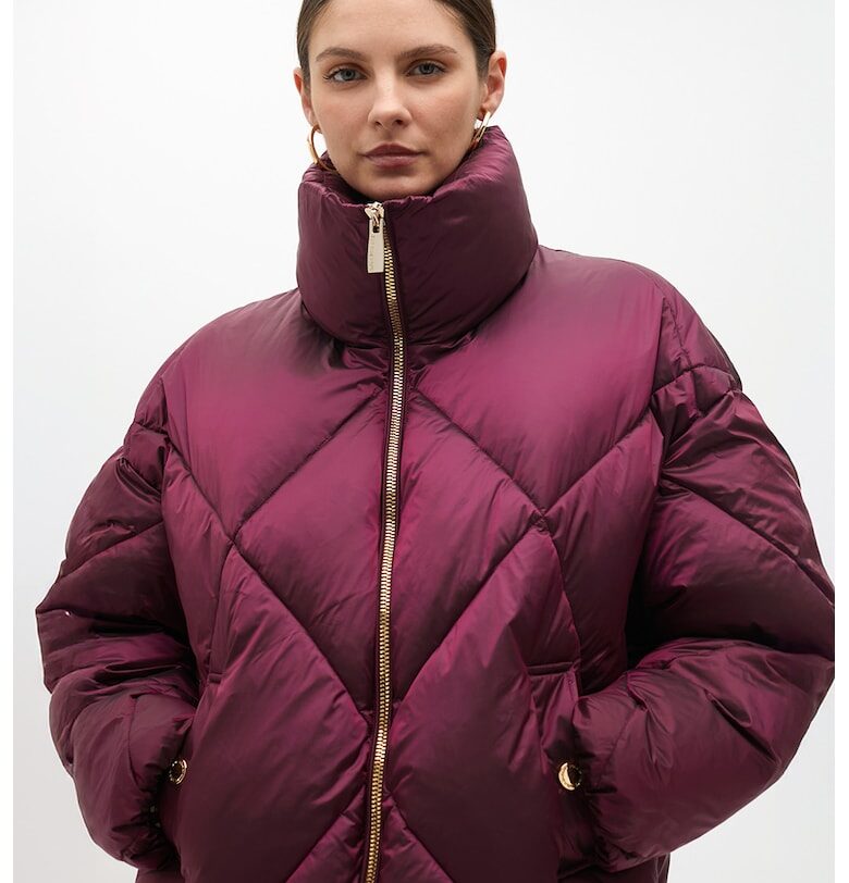 Зимно яке с висока яка - Тъмночервен Lola casademunt