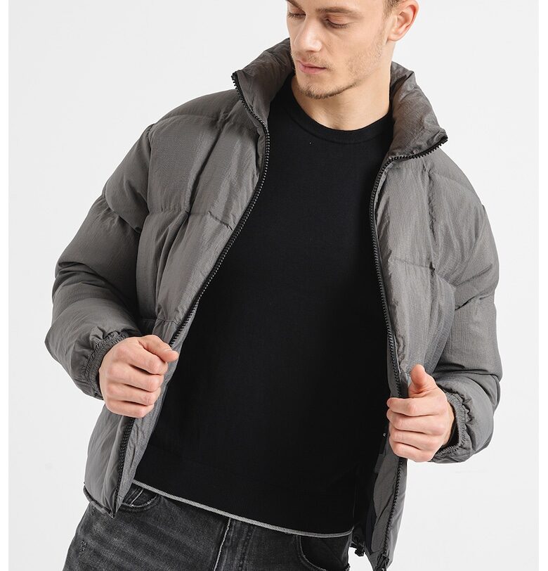 Зимно яке с джобове с капаче ARMANI EXCHANGE