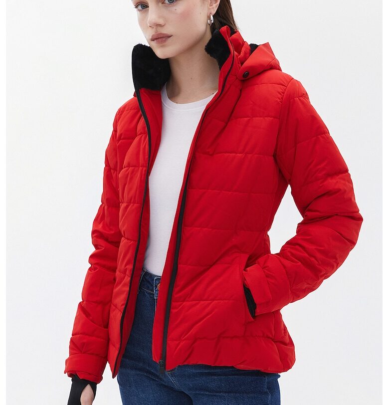 Зимно яке с качулка - Червен OXXO
