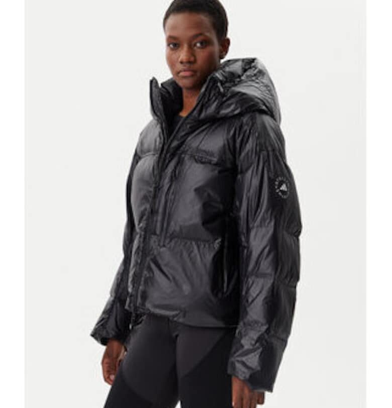 Зимно яке с качулка и вътрешни джобове adidas