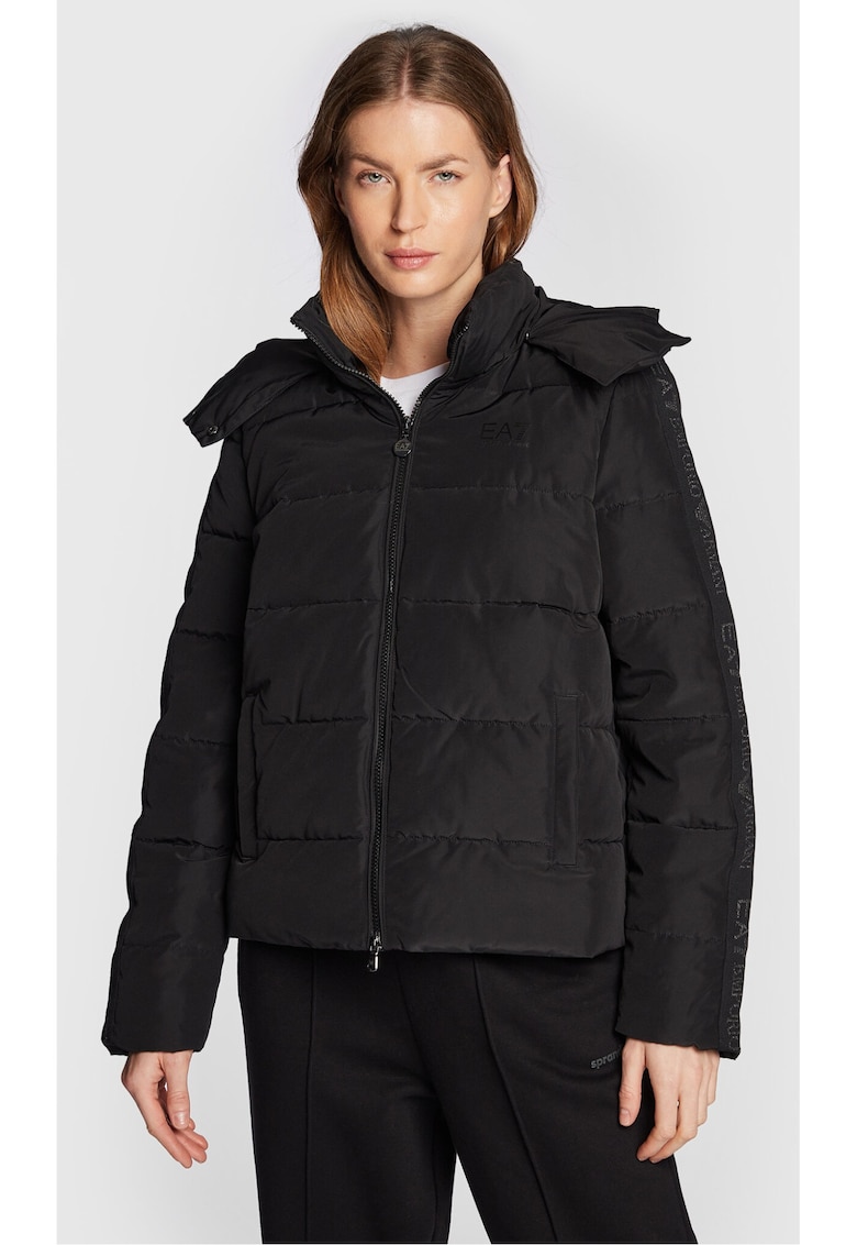 Зимно яке с качулка и лого EA7