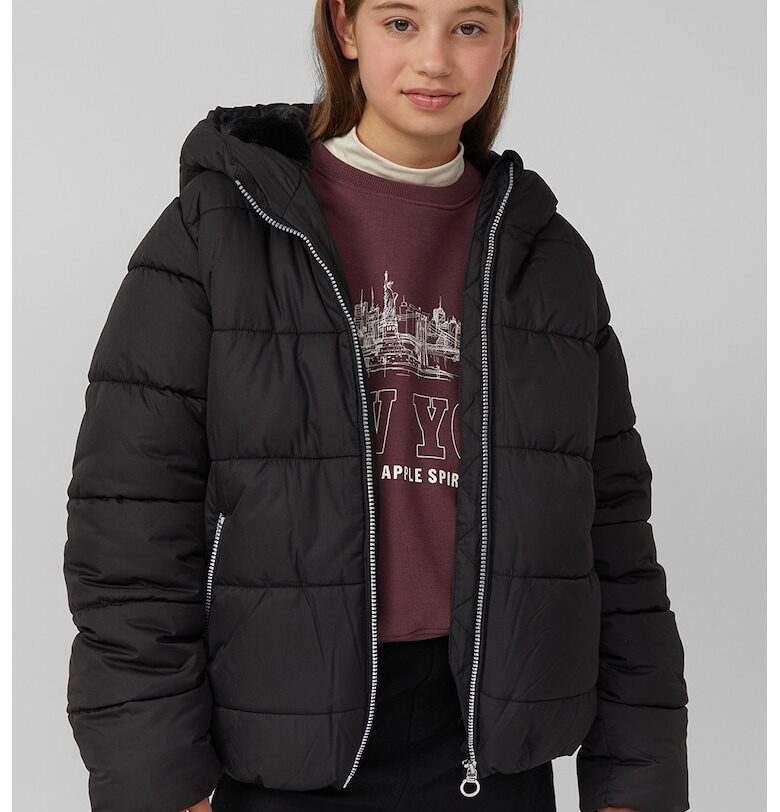 Зимно яке с качулка и цип - Черен sOliver