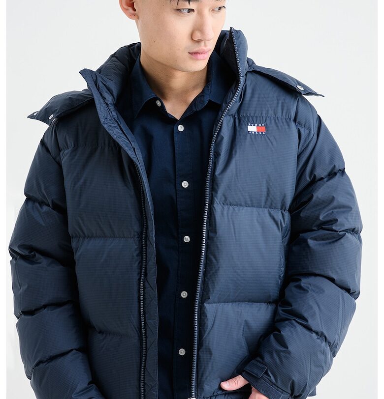 Зимно яке с лого - Ултрамарин синьо Tommy Jeans