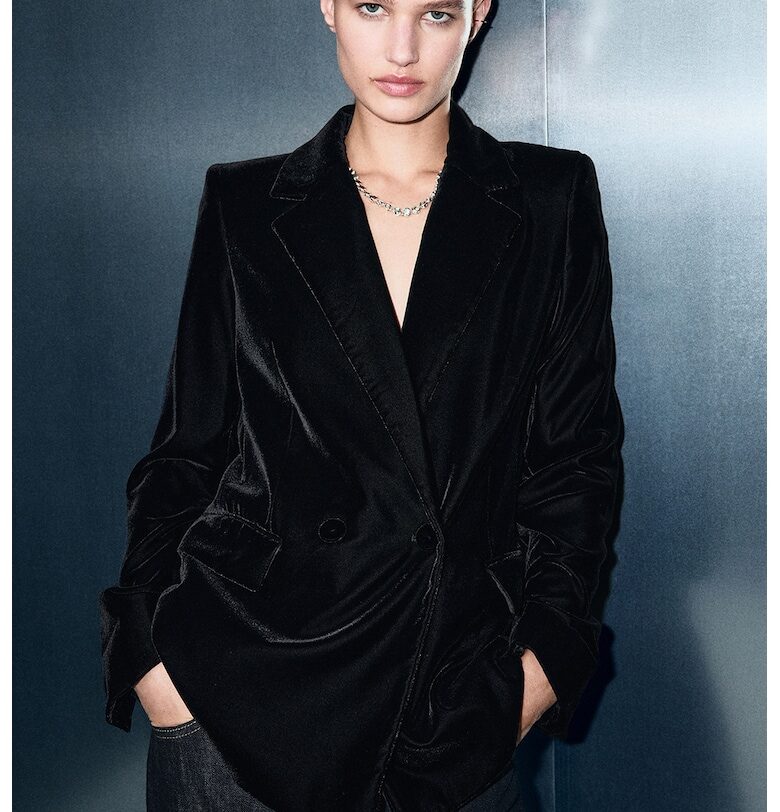 Кадифено сако с джобове с капаче - Черен Mango