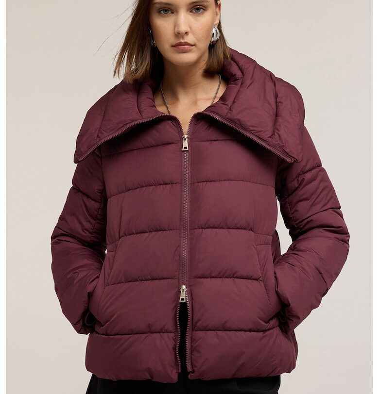 Капитонирано зимно яке с висока яка - Тъмновиолетов Motivi