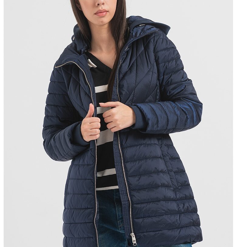 Капитонирано зимно яке с качулка Esprit
