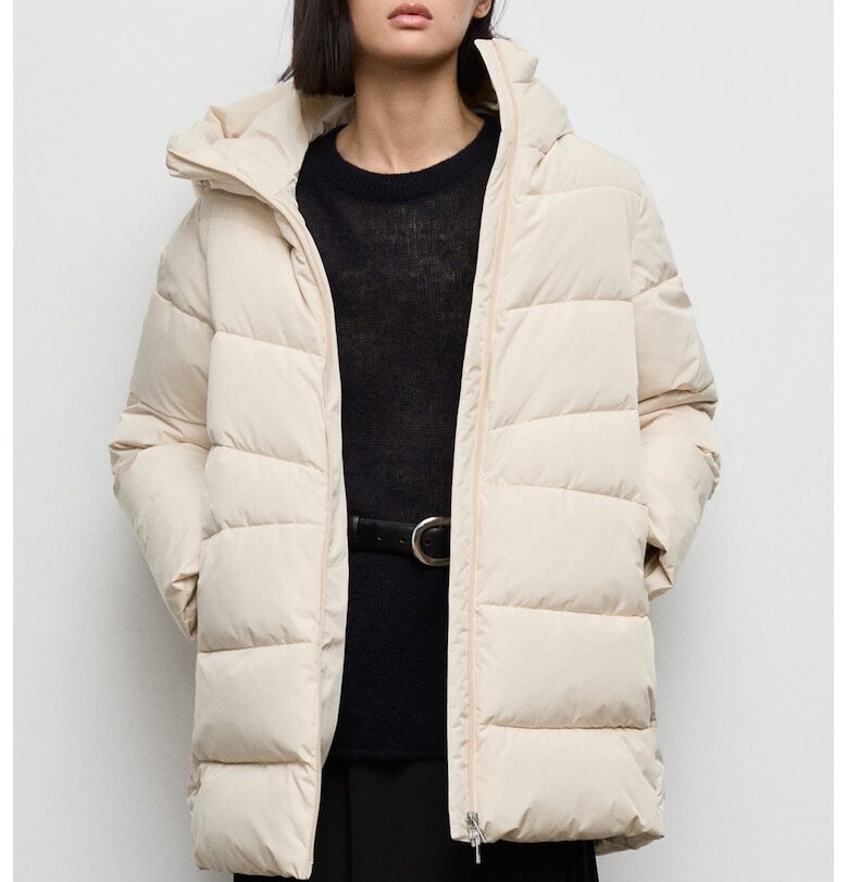 Капитонирано зимно яке с качулка - Крем Mango