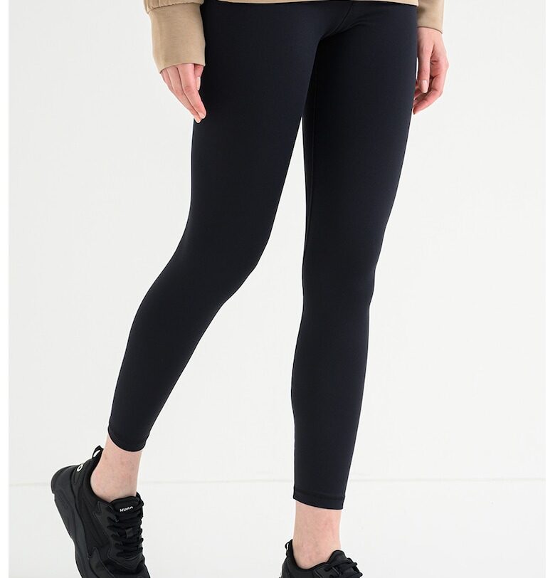 Клин над глезена с лого - Черен HUGO