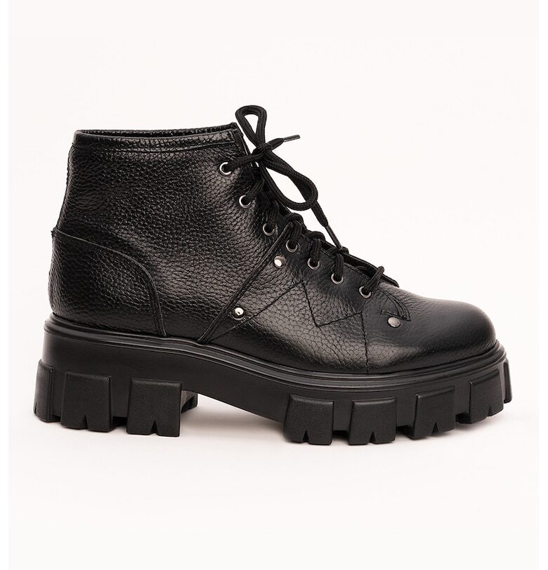 Кожени боти с релеф - Черен VAGAM