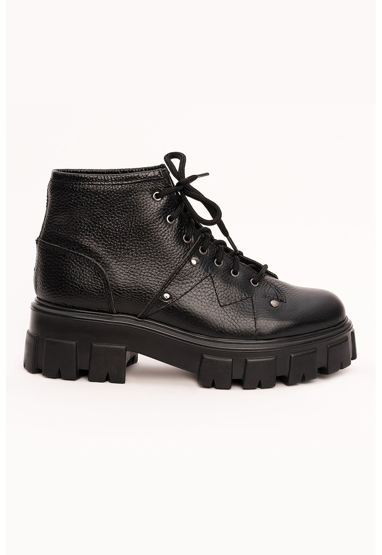 Кожени боти с релеф - Черен VAGAM