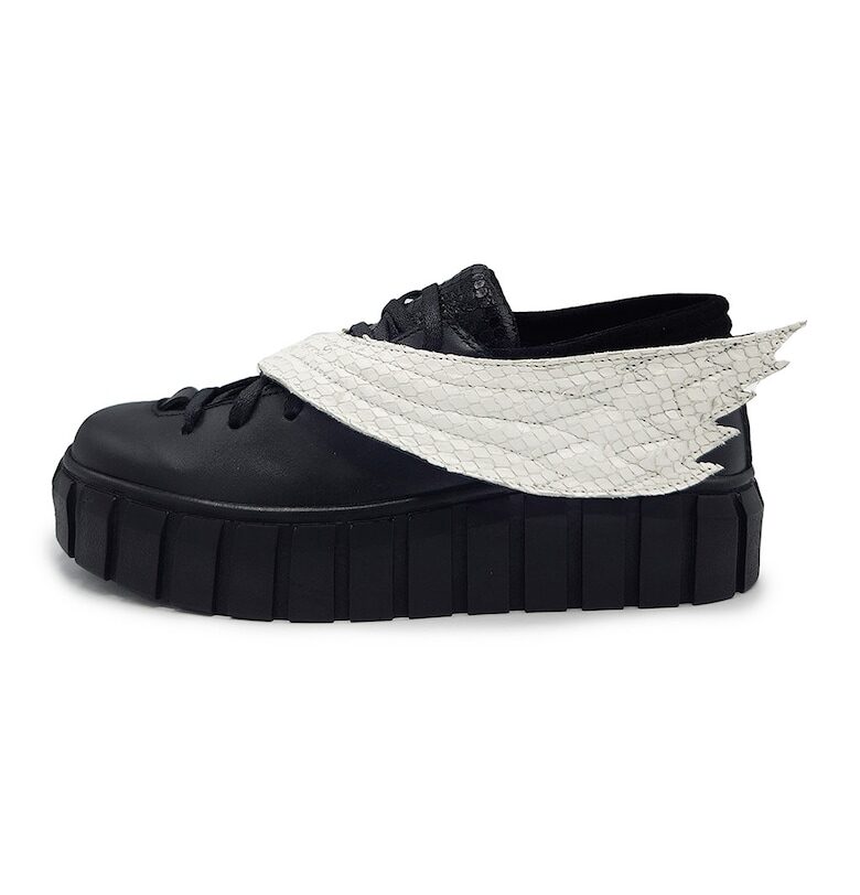 Кожени маратонки с апликации - Черен unudoitrei