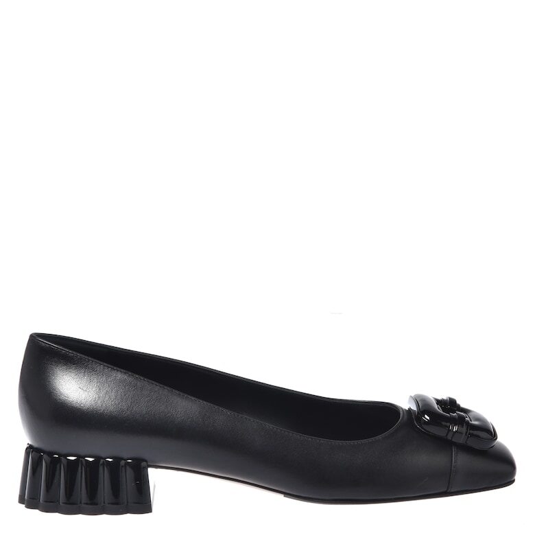 Кожени обувки с ток и метален детайл - Черен Baldinini