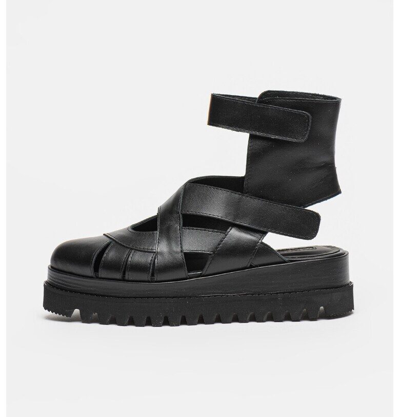 Кожени сандали с равна платформа - Черен Mihaela Glavan