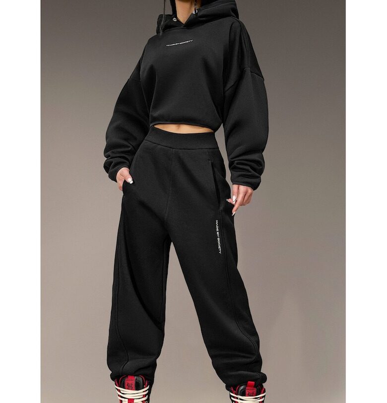 Къс суичър Произведено от Society – H26170 - Черен Made By Society