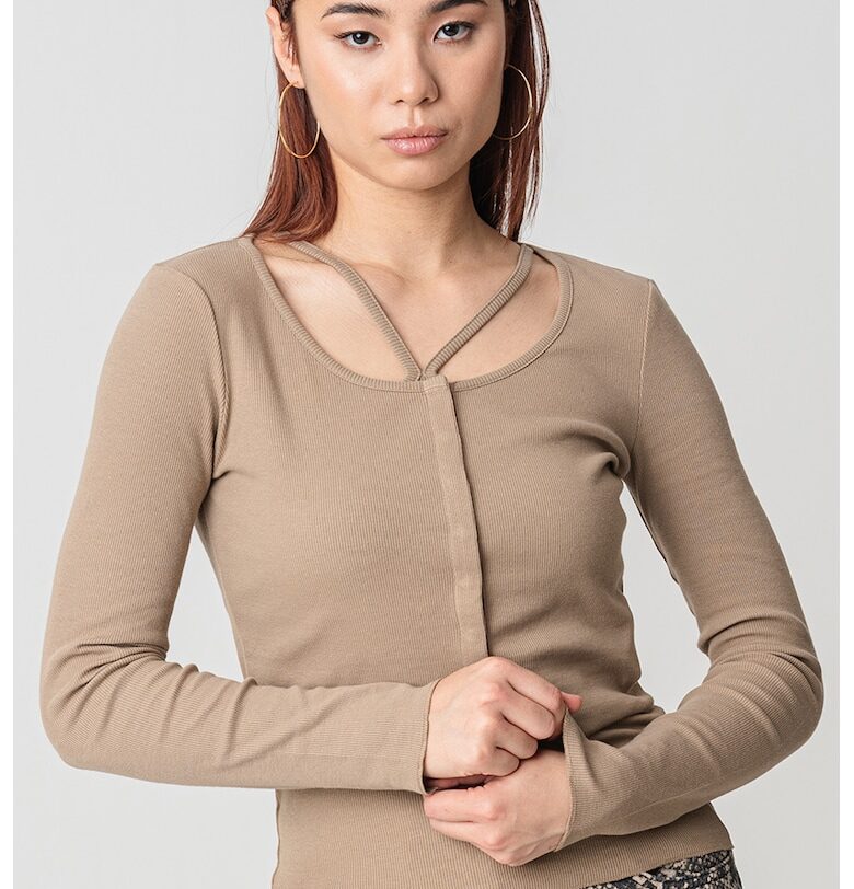 Къса жилетка Bettina - Карамел MaxCo