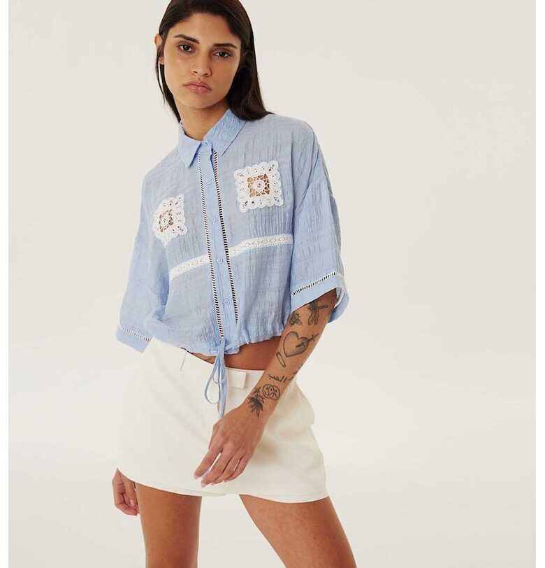 Къса риза с модал и лиосел - Пастелносин/Бял TWIST