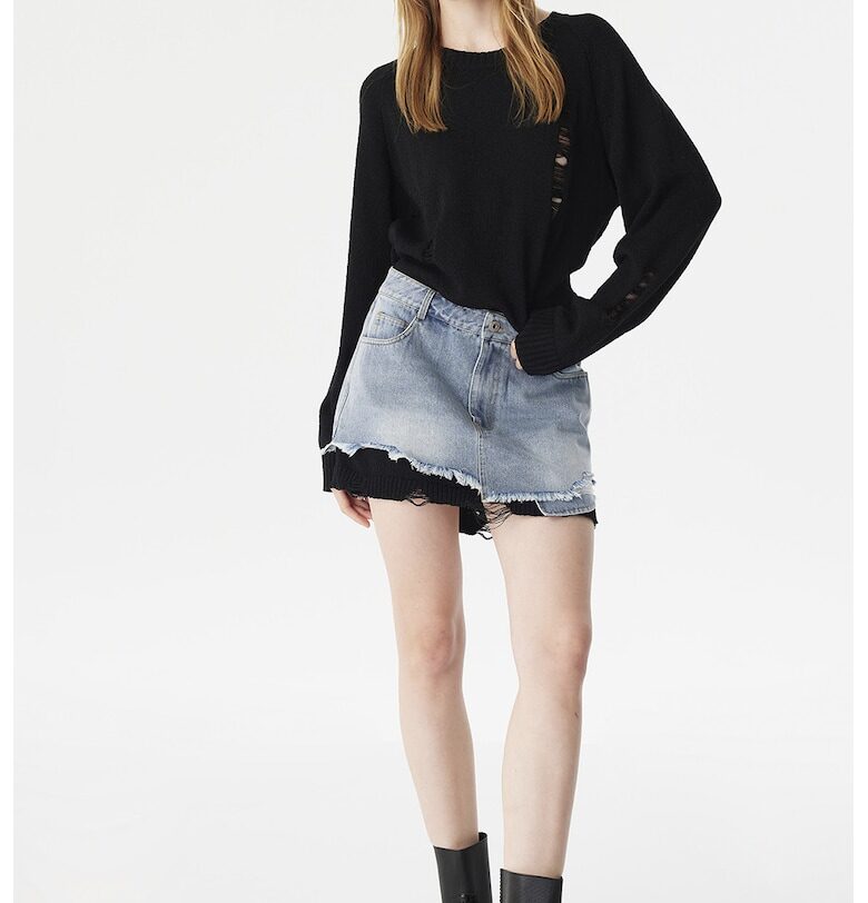 Къса рокля с дизайн 2 в 1 и захабени зони - Черен/Светлосин TWIST