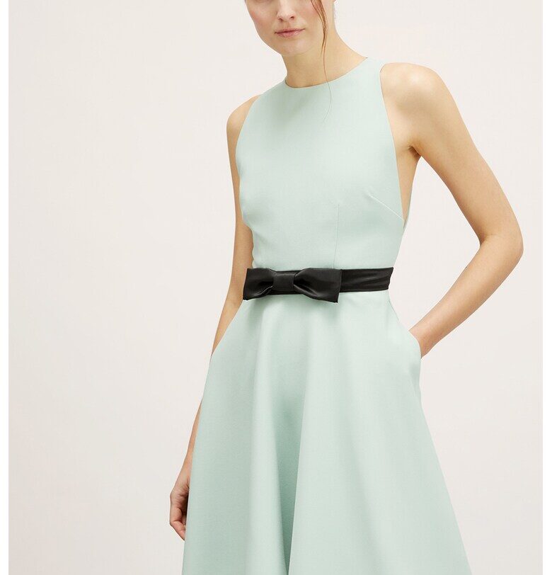 Къса рокля с панделка - Бледозелен Motivi