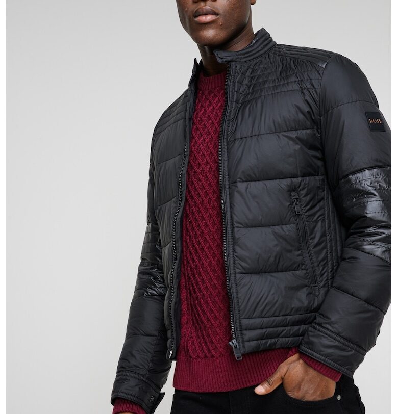 Късо зимно яке с джобове с цип - Черен BOSS