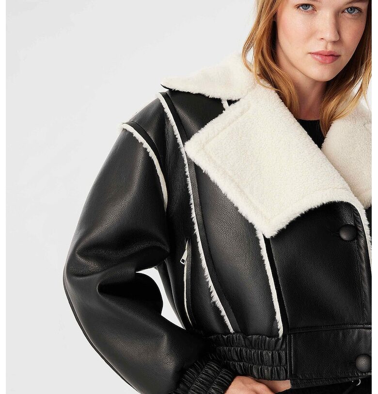 Късо палто от еко кожа - Черен/Мръснобял TWIST