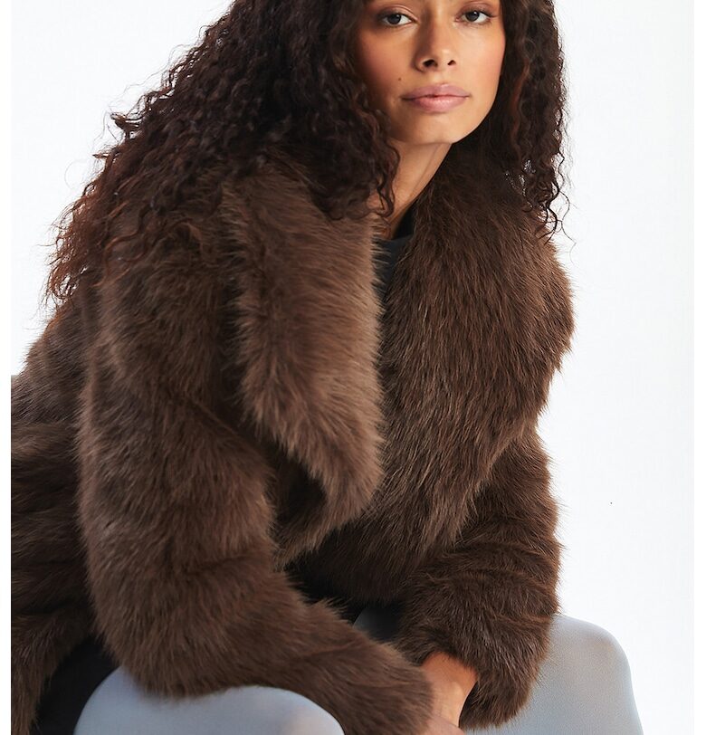 Късо палто от еко пух - Кафяв LC WAIKIKI