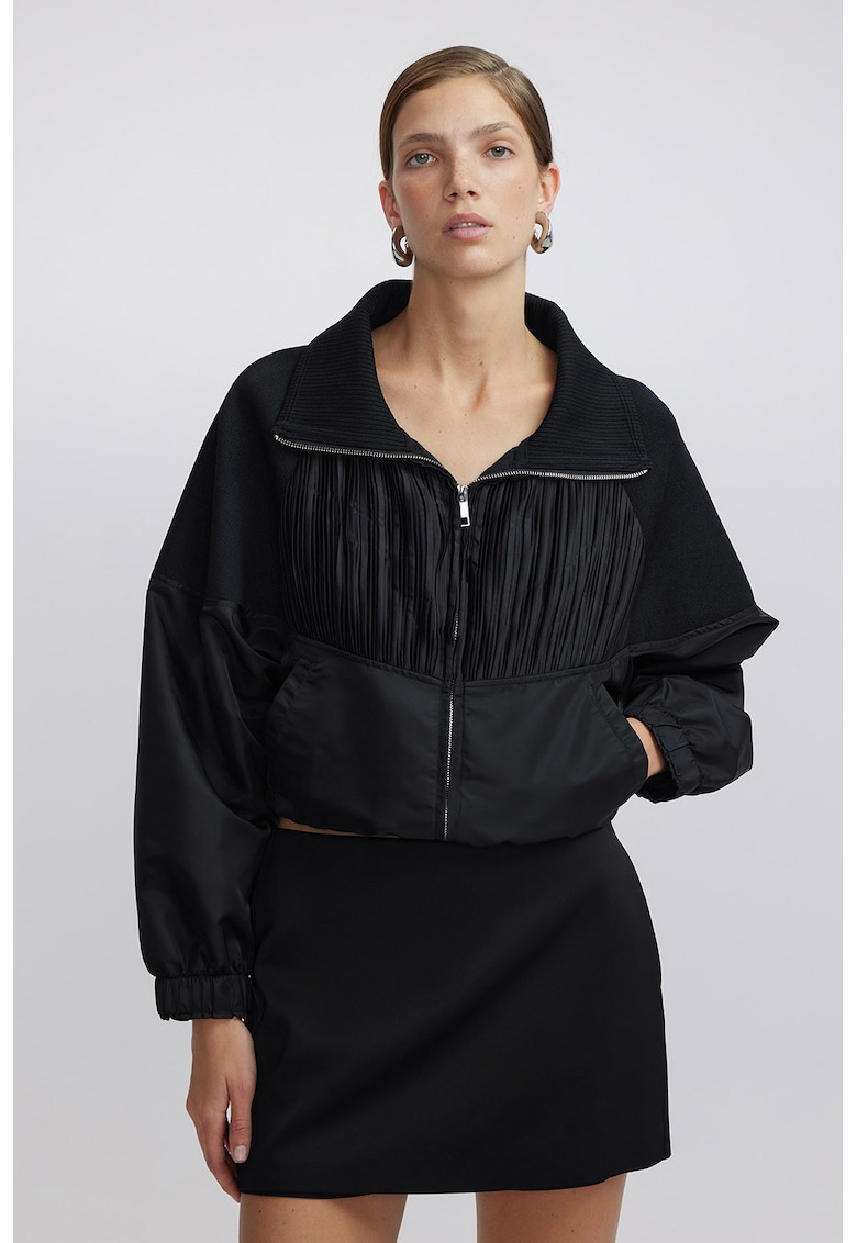 Късо яке с джобове встрани - Черен Ipekyol